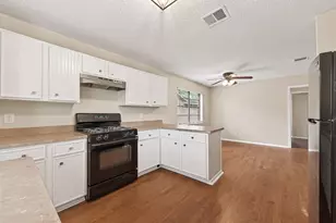 1914 Landmark Dr, Richmond, TX 77406 - Photo 18