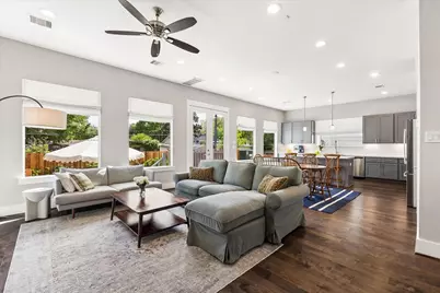 419 Yale Oaks Lane, Houston, TX 77091 - Photo 4