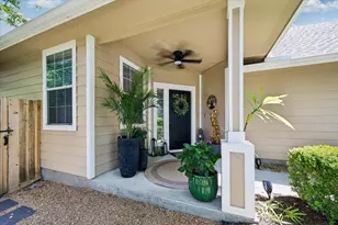 14 Fitzroy Pl, Conroe, TX 77384 - Photo 4