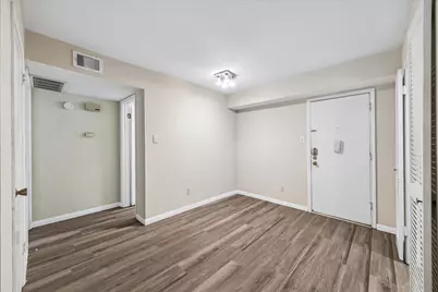 4647 Wild Indigo Street #359, Houston, TX 77027 - Photo 10