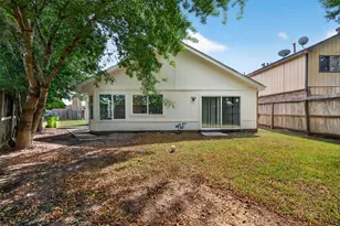 7842 Micheline Cir, Missouri City, TX 77071 - Photo 36