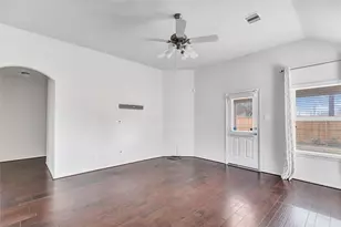 319 American Black Bear Dr, Crosby, TX 77532 - Photo 18