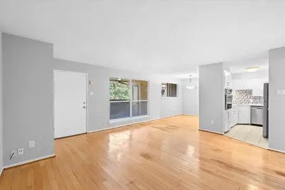 7714 Renwick Drive #23, Houston, TX 77081 - Photo 4