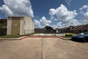 10075 Westpark Dr, Houston, TX 77042 - Photo 4