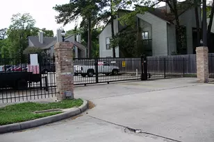 17401 Red Oak Dr, Houston, TX 77090 - Photo 42