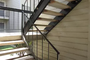 17401 Red Oak Dr, Houston, TX 77090 - Photo 8