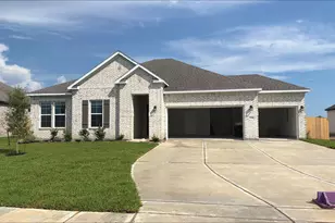 12026 Old Fashion Cir, Mont Belvieu, TX 77535 - Photo 2