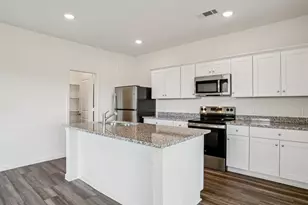 18645 Shauna Danielle Dr, New Caney, TX 77357 - Photo 2