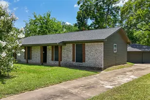 117 Cannon St, Clute, TX 77531 - Photo 6
