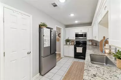 117 Cannon Street, Clute, TX 77531 - Photo 10