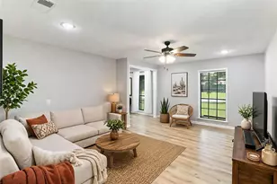 117 Cannon St, Clute, TX 77531 - Photo 10