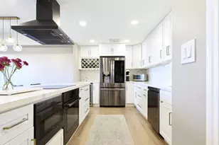 2001 Holcombe Blvd, Houston, TX 77030 - Photo 6