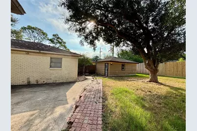 5631 W Bellfort, Houston, TX 77035 - Photo 18