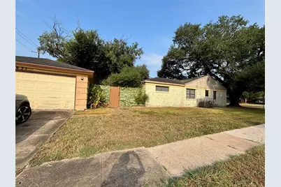 5631 W Bellfort, Houston, TX 77035 - Photo 10