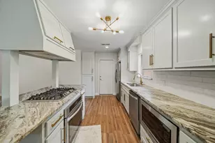 10658 Northbrook Dr, Houston, TX 77043 - Photo 12