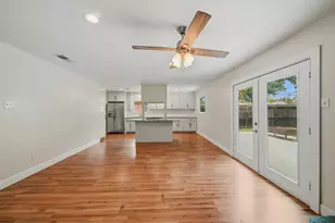 10658 Northbrook Dr, Houston, TX 77043 - Photo 8
