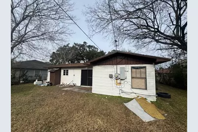 1805 Vermont Street, Baytown, TX 77520 - Photo 2