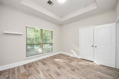 143 W Wading Pond Circle, Tomball, TX 77375 - Photo 8