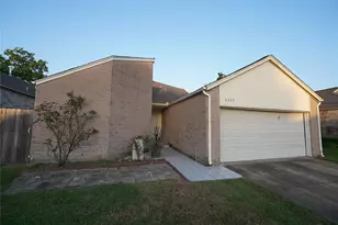 6323 Gladewell Dr, Houston, TX 77072 - Photo 2