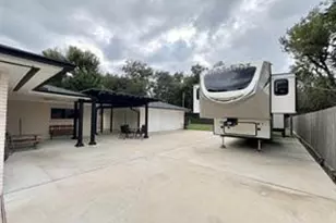 1402 Norwood St, Deer Park, TX 77536 - Photo 34