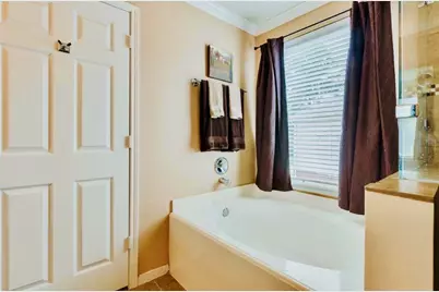 11902 Solon Springs Drive, Tomball, TX 77375 - Photo 34