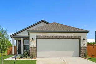 400 Long Br Dr, Dayton, TX 77535 - Photo 1