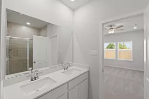 400 Long Br Dr, Dayton, TX 77535 - Photo 24