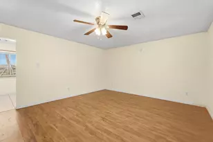 703 Overbluff St, Channelview, TX 77530 - Photo 4