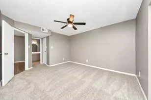 3105 Walnut Bend Ln, Houston, TX 77042 - Photo 12