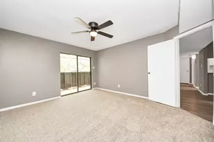 3105 Walnut Bend Ln, Houston, TX 77042 - Photo 14