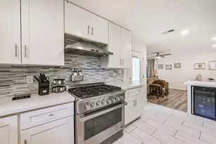 5002 Beechnut St, Houston, TX 77096 - Photo 22