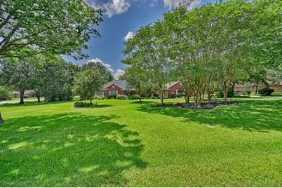 800 W Briarwood Drive, Brenham, TX 77833 - Photo 20