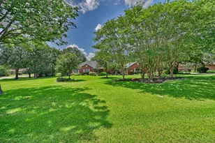 800 W Briarwood Dr, Brenham, TX 77833 - Photo 20
