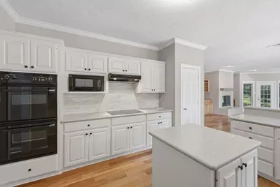 800 W Briarwood Drive, Brenham, TX 77833 - Photo 8