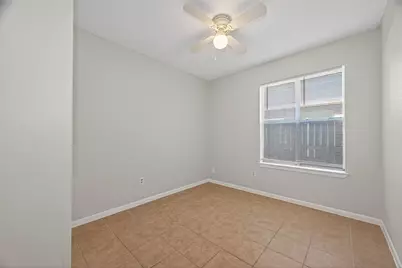 5211 Devon Green Drive, Katy, TX 77449 - Photo 28