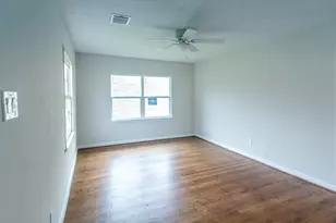 2102 Norman St, Pasadena, TX 77506 - Photo 8