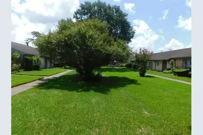 3980 Laura Leigh Drive, Friendswood, TX 77546 - Photo 2