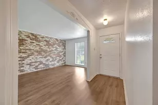 3980 Laura Leigh Dr, Friendswood, TX 77546 - Photo 2
