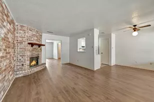 3980 Laura Leigh Dr, Friendswood, TX 77546 - Photo 6