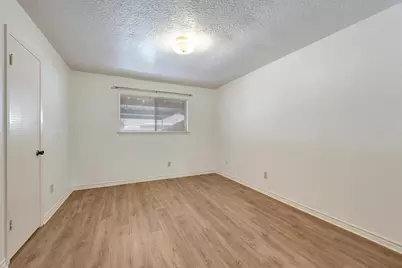 3980 Laura Leigh Drive, Friendswood, TX 77546 - Photo 18