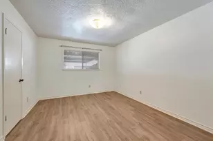3980 Laura Leigh Dr, Friendswood, TX 77546 - Photo 18