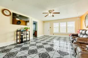 1625 Ave M 1/2, Galveston, TX 77550 - Photo 8