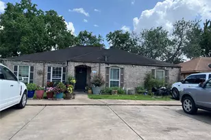 12207 White Cap Ln, Houston, TX 77072 - Photo 2