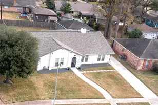 5422 Golf Dr, Houston, TX 77091 - Photo 32