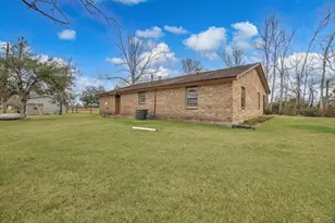 577 County Rd 2251, Cleveland, TX 77327 - Photo 20