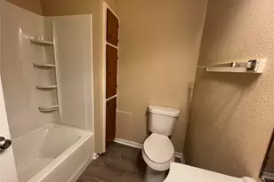802 Avenue K, Galveston, TX 77550 - Photo 8