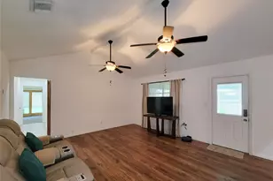 1629 Canary Cir, League City, TX 77573 - Photo 8