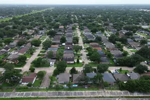 1629 Canary Cir, League City, TX 77573 - Photo 32