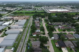 1629 Canary Cir, League City, TX 77573 - Photo 34