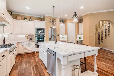 31 Wood Manor Place, The Woodlands, TX 77381 - Photo 14